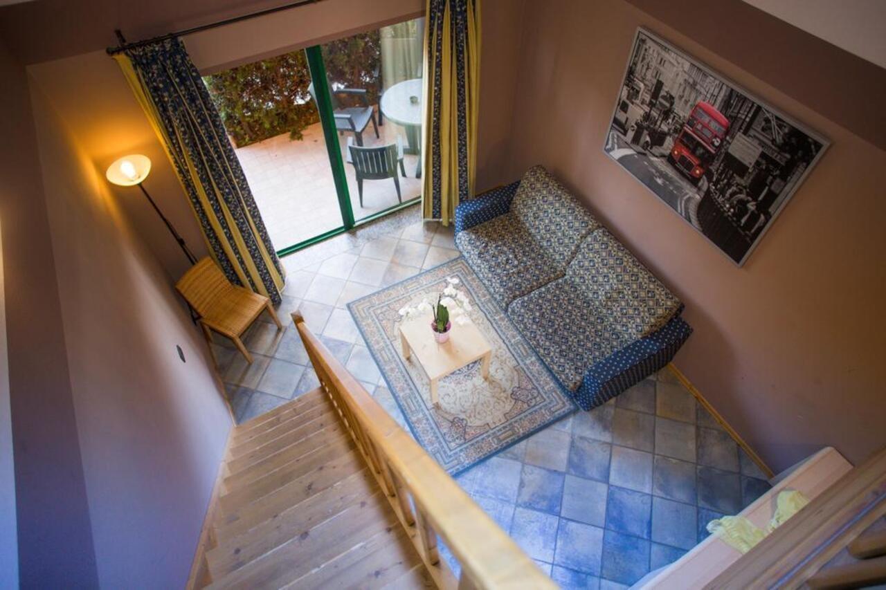 Hotel Ristorante La Perla Varallo Pombia Extérieur photo