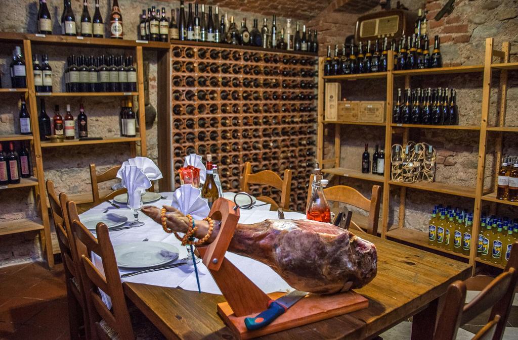 Hotel Ristorante La Perla Varallo Pombia Extérieur photo