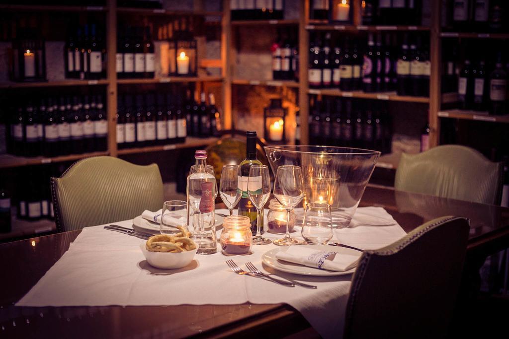 Hotel Ristorante La Perla Varallo Pombia Extérieur photo